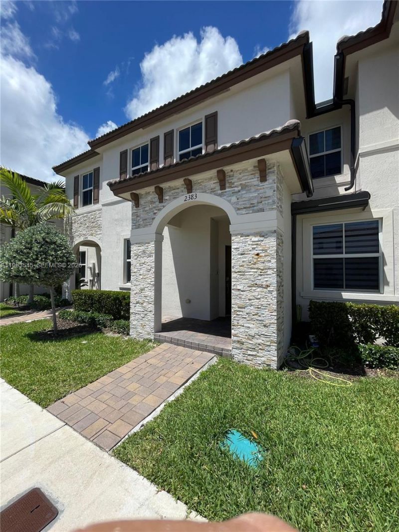 2383 NW 122nd Ter, Unit 2383, Miami, FL 33167 Photo