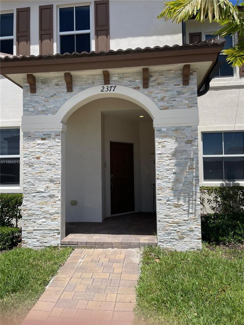 2377 NW 122nd Ter, Unit 2377, Miami, FL 33167 Photo
