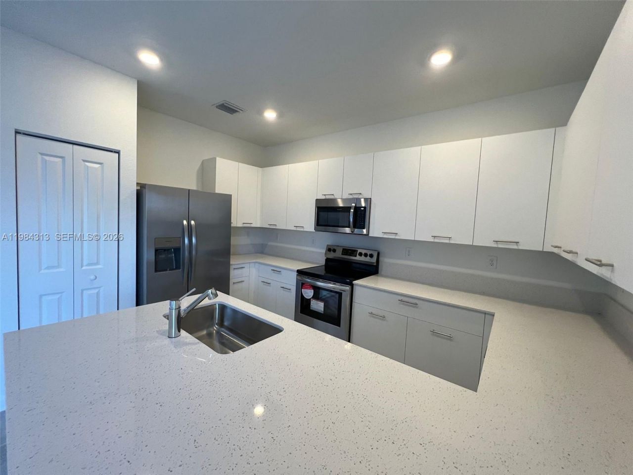 2377 NW 122nd Ter, Unit 2377, Miami, FL 33167 Photo