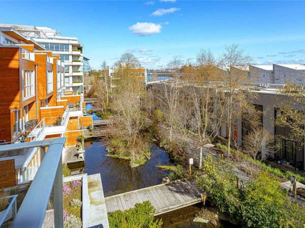 379 Tyee Rd, Unit 203, Victoria, BC V9A 0B4