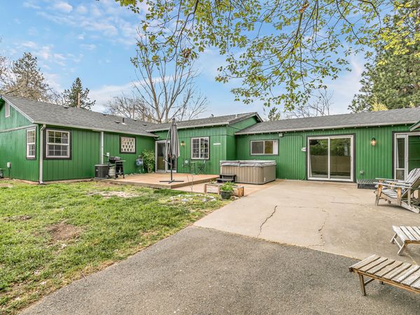 2999 Diane Street, Ashland, OR 97520