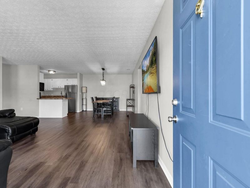 185 Groveport Pike , Unit 1B, Canal Winchester, OH 43110 Photo 3