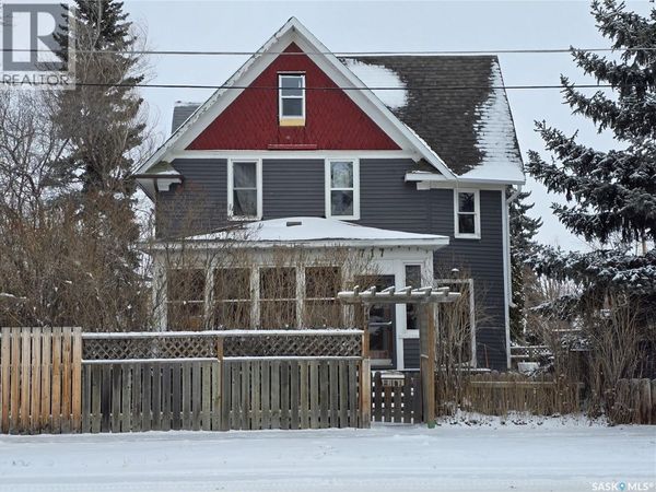 717 Coteau AVENUE, Weyburn, SK S4H0G9