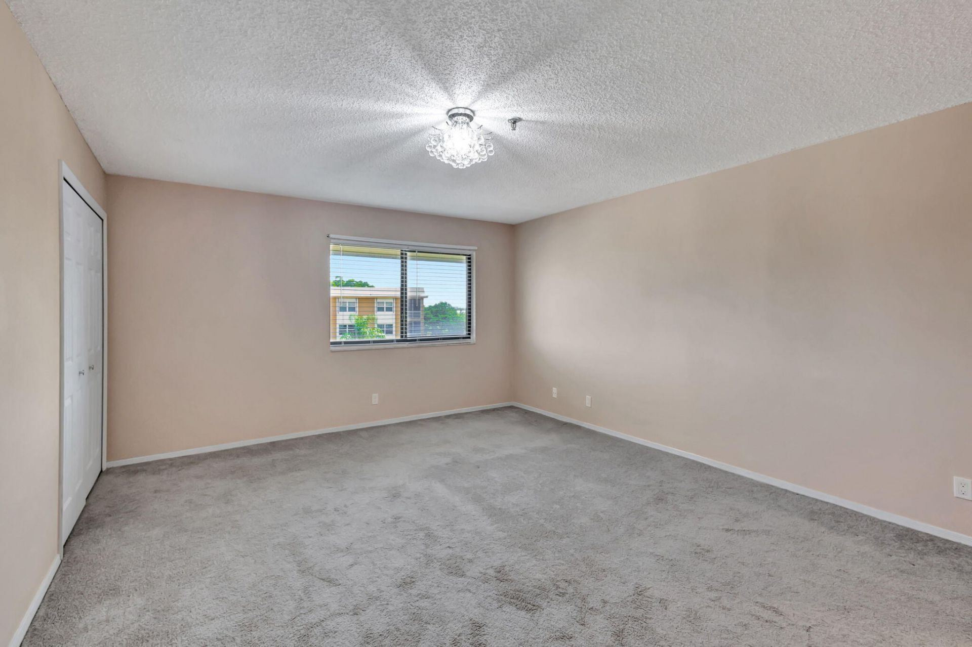 300 Golfview Road, Unit 506, North Palm Beach, FL 33408 Photo