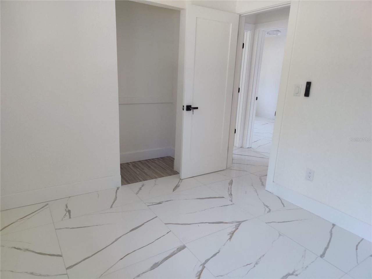 7498 Orpine Drive N, Saint Petersburg, FL 33702 Photo