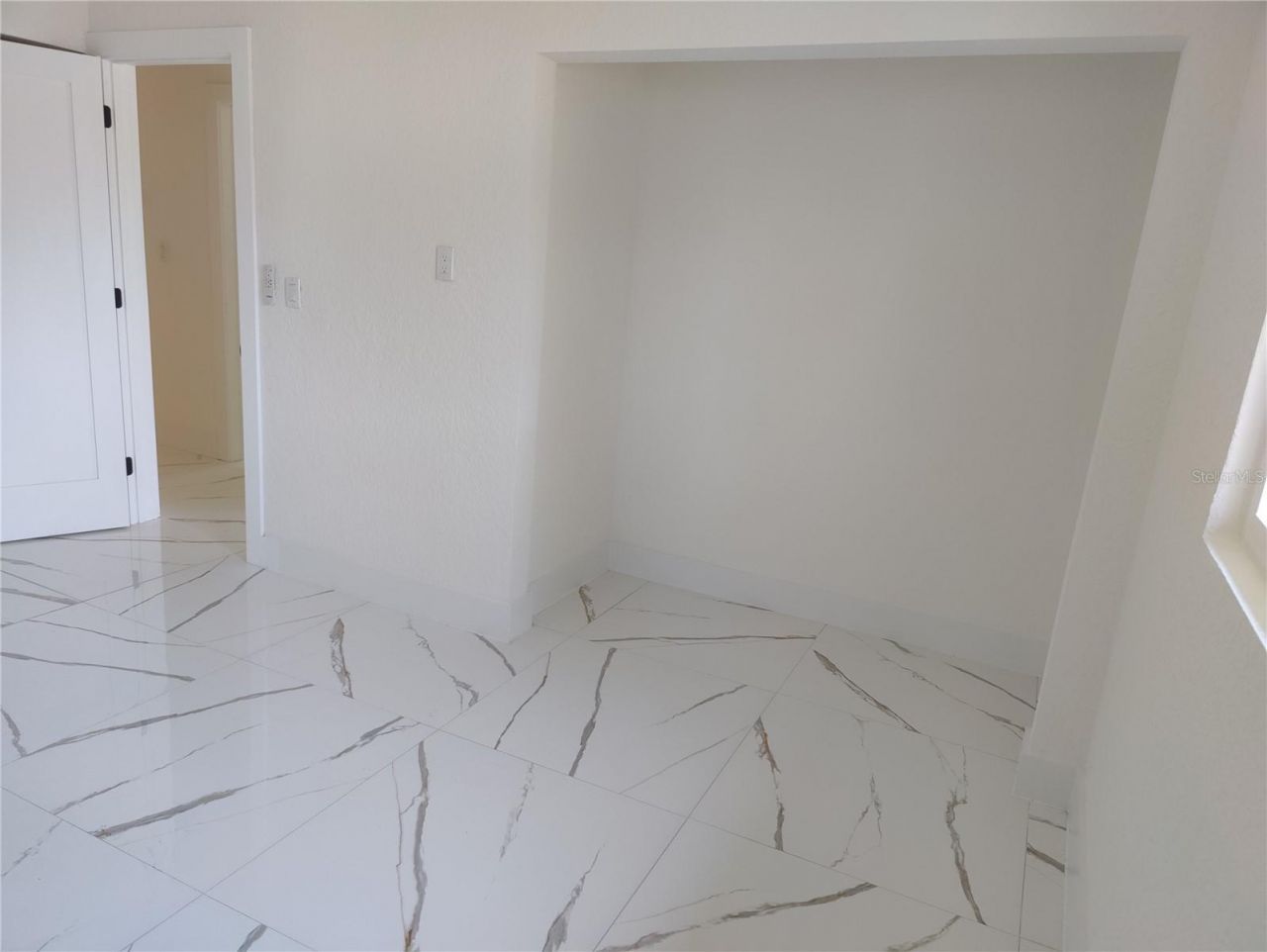 7498 Orpine Drive N, Saint Petersburg, FL 33702 Photo