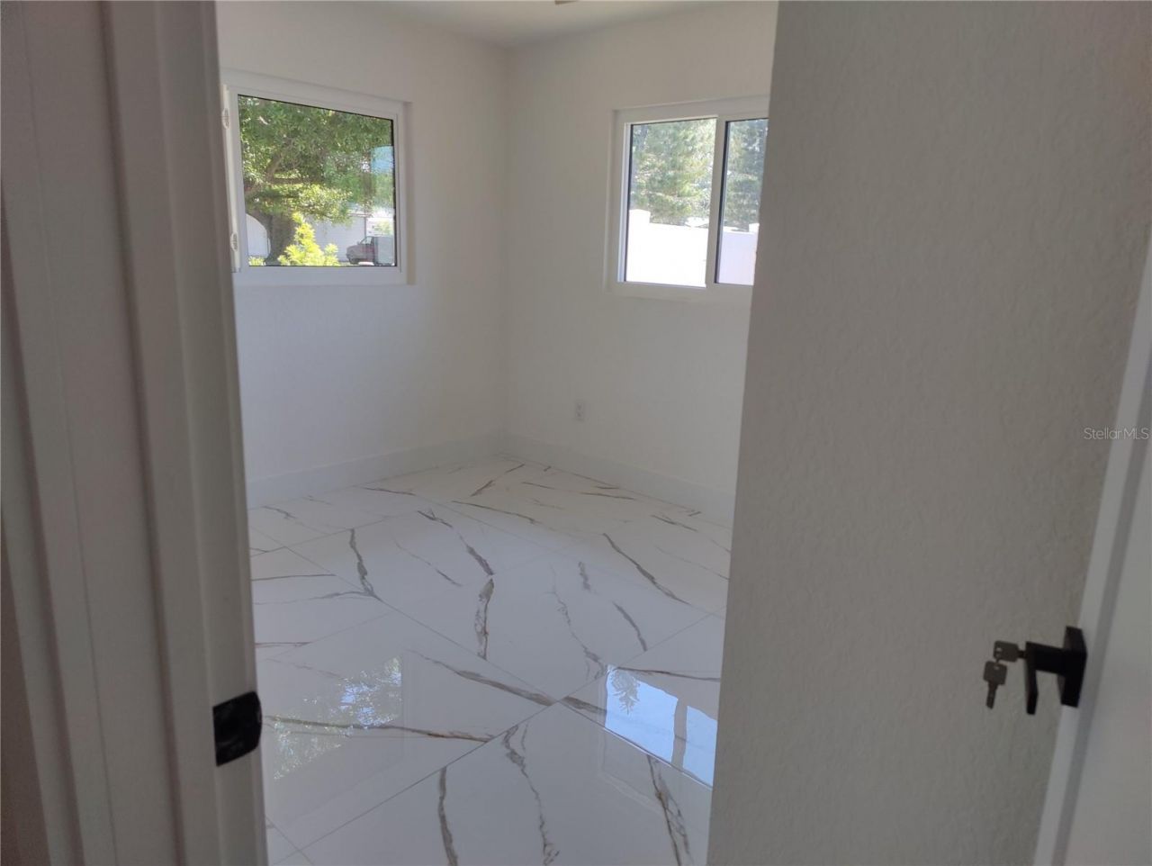 7498 Orpine Drive N, Saint Petersburg, FL 33702 Photo