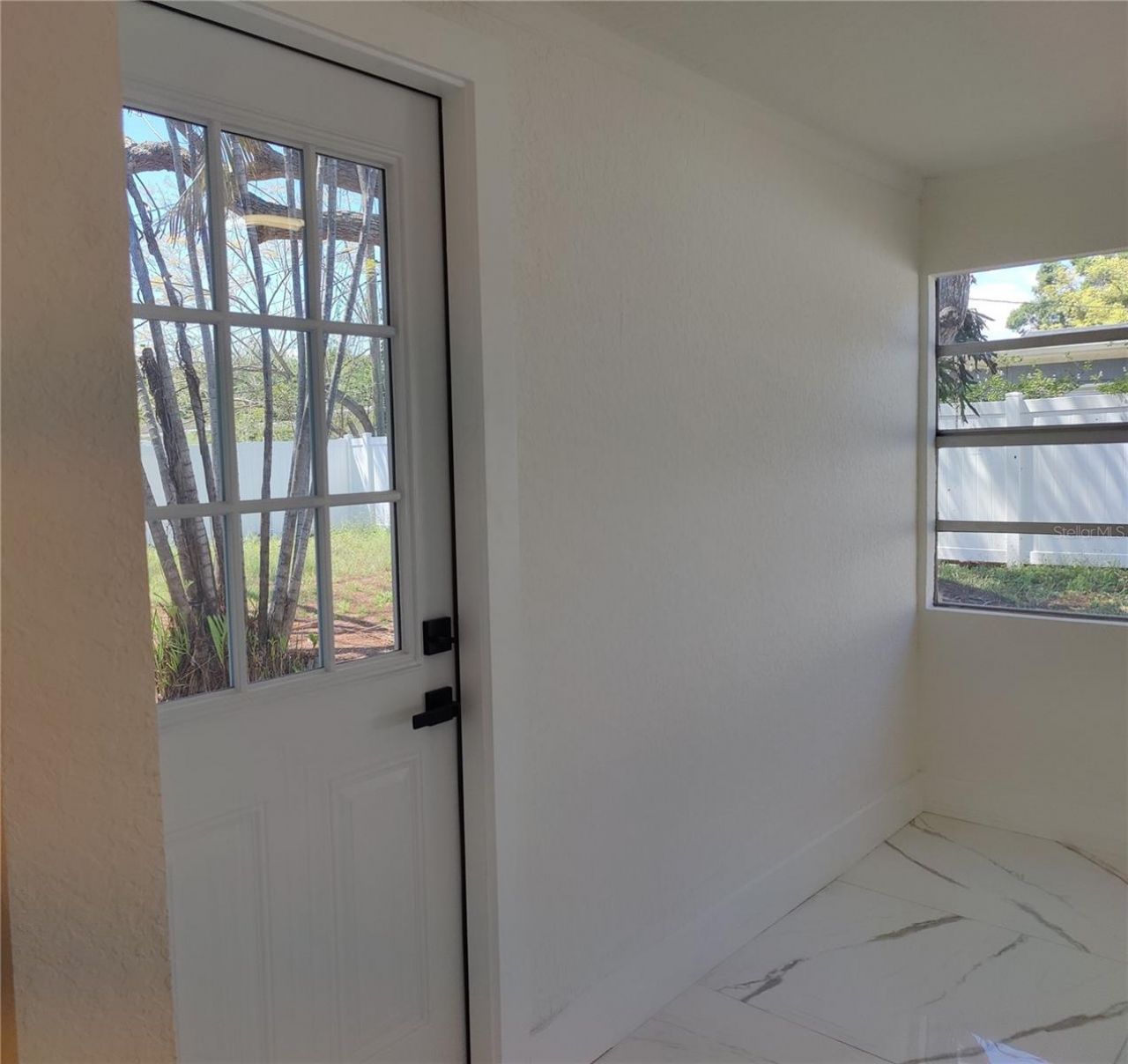 7498 Orpine Drive N, Saint Petersburg, FL 33702 Photo