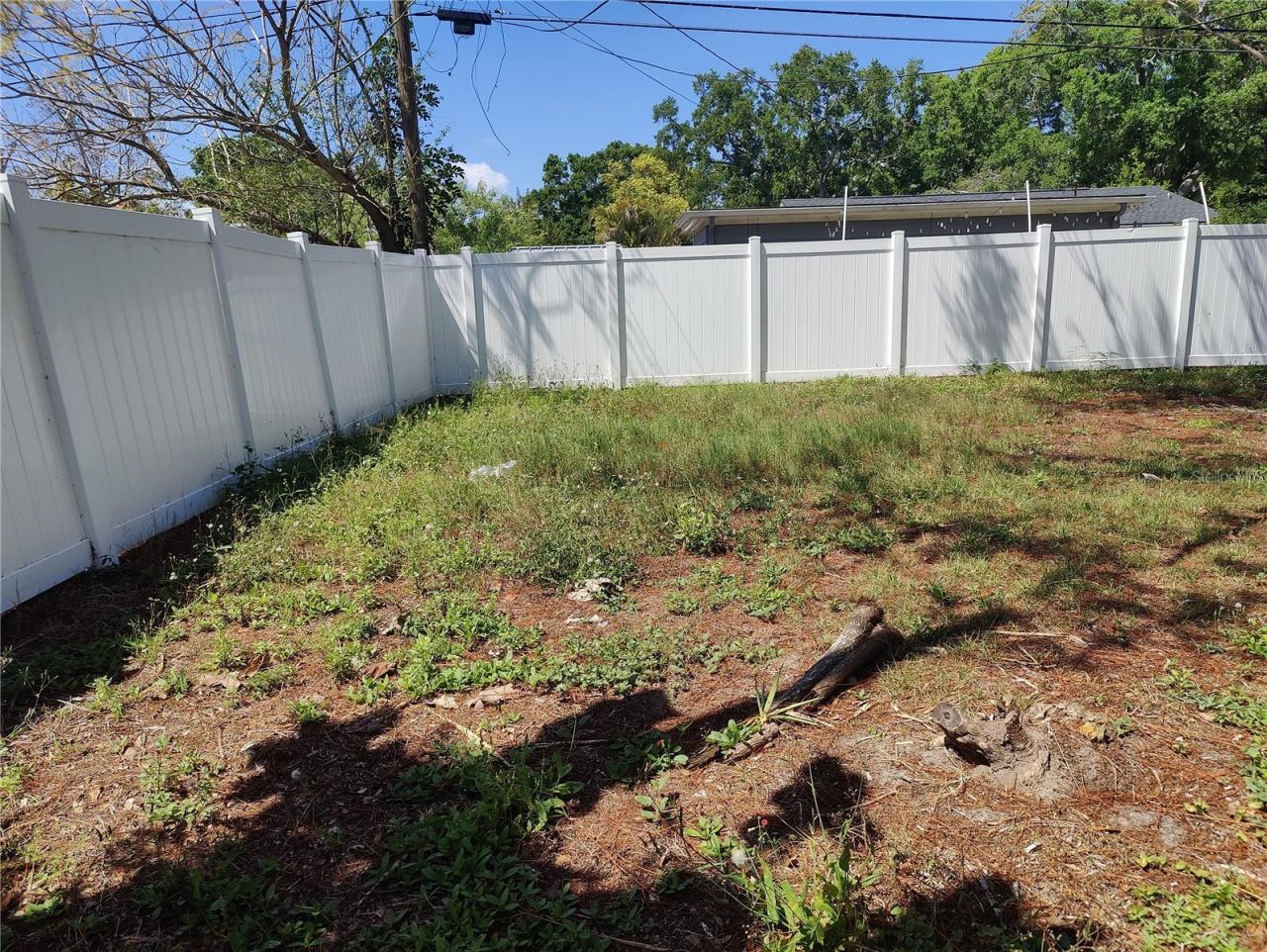 7498 Orpine Drive N, Saint Petersburg, FL 33702 Photo