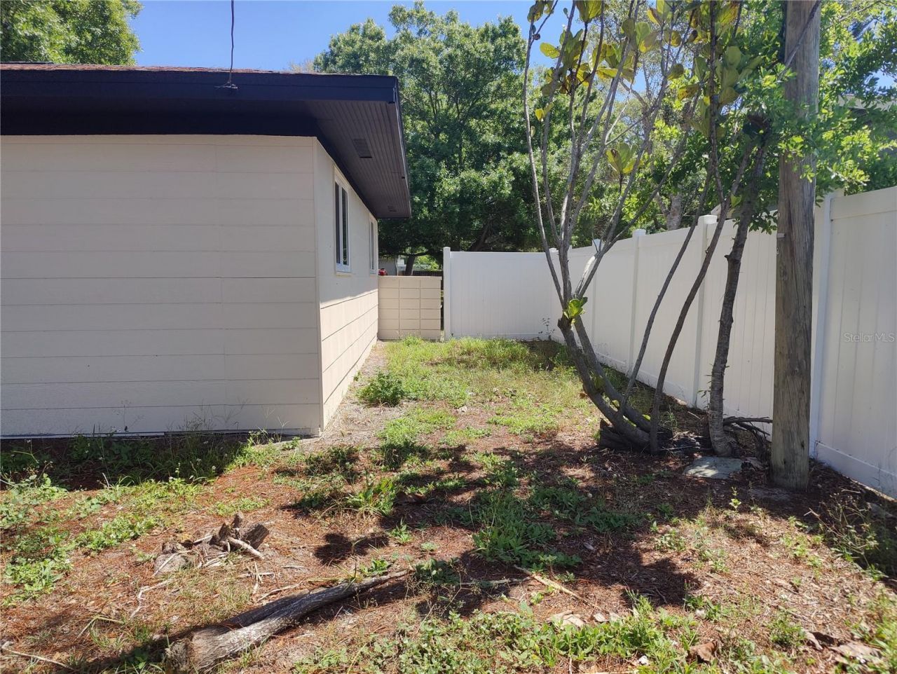 7498 Orpine Drive N, Saint Petersburg, FL 33702 Photo