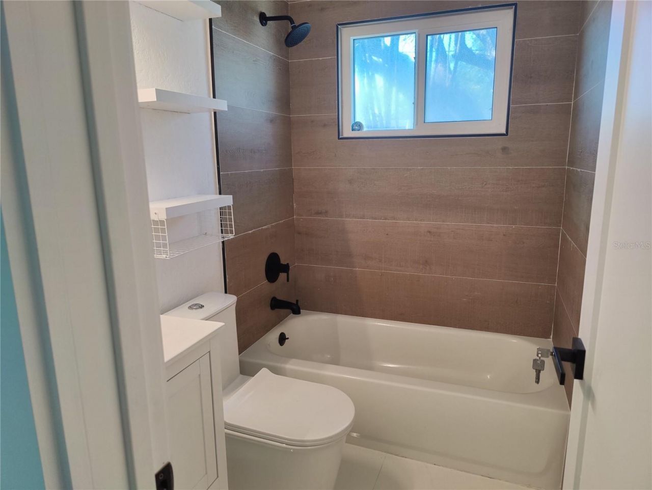 7498 Orpine Drive N, Saint Petersburg, FL 33702 Photo