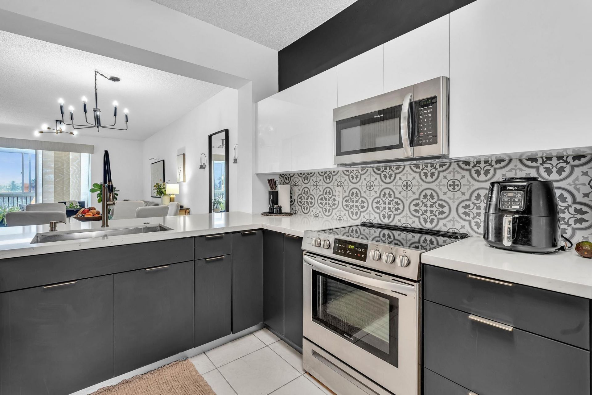 7775 Southampton Terrace, Unit 405, Tamarac, FL 33321 Photo