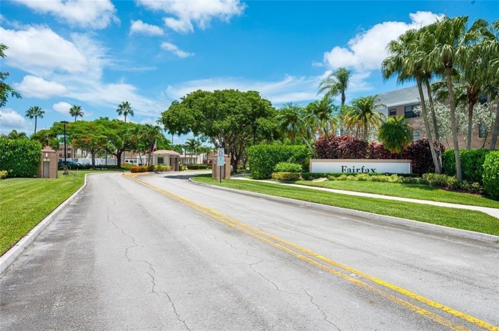 7449 Fairfax Drive, Unit 211, Tamarac, FL 33321 Photo