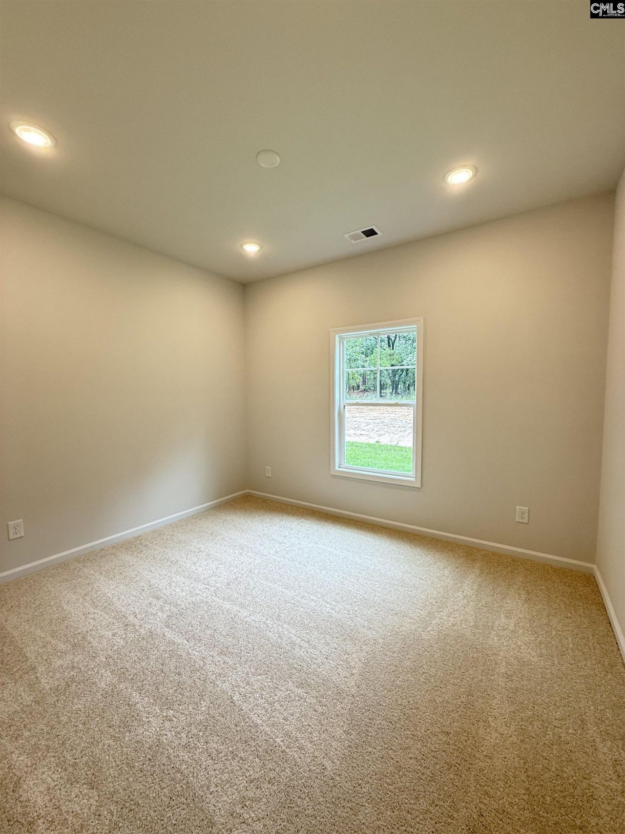 225 Trotter Lane  Photo 11