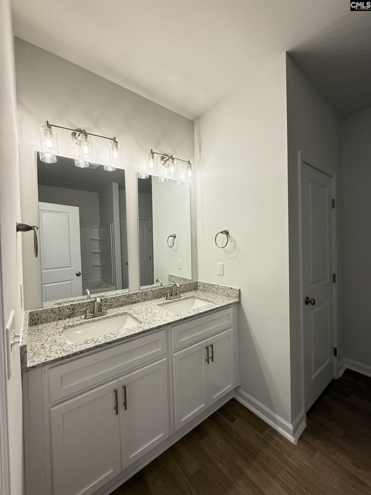 225 Trotter Lane  Photo 9