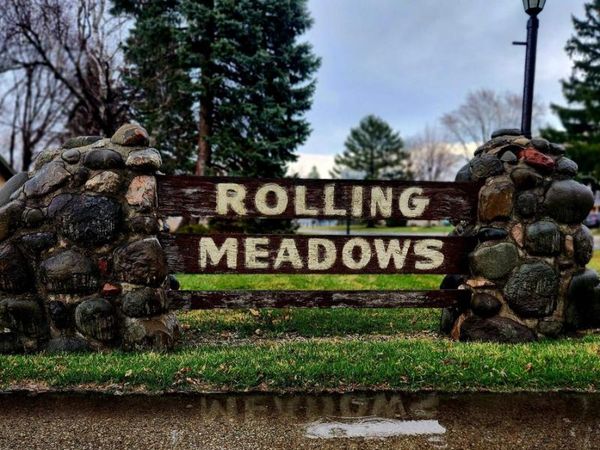 1560 ROLLING MEADOW DRIVE, Brookfield, WI 53045