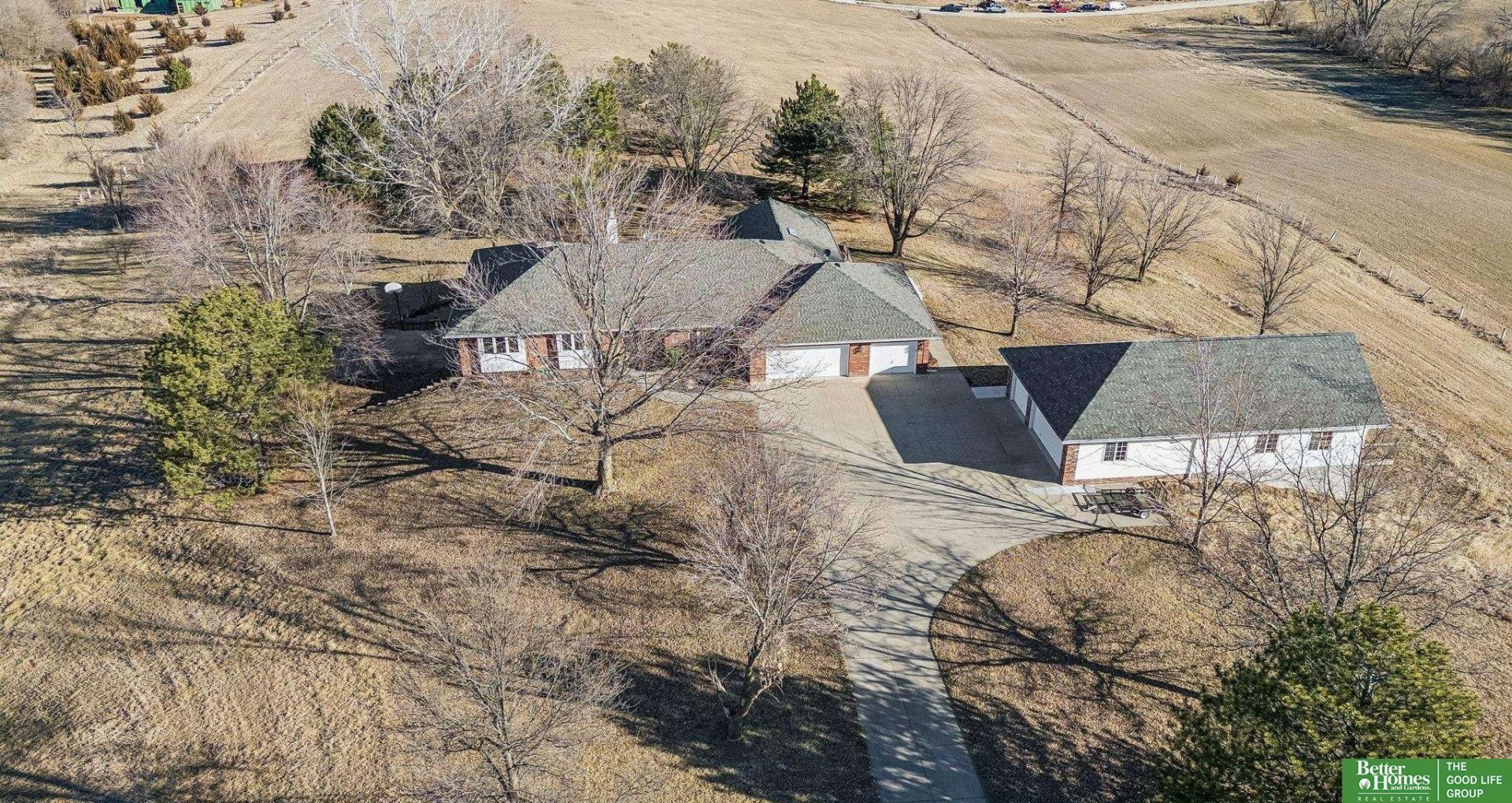 21900 W Angus Road, Gretna, NE 68028 Main Photo