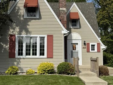 812 S Lake Park Avenue, Hobart, IN 46342