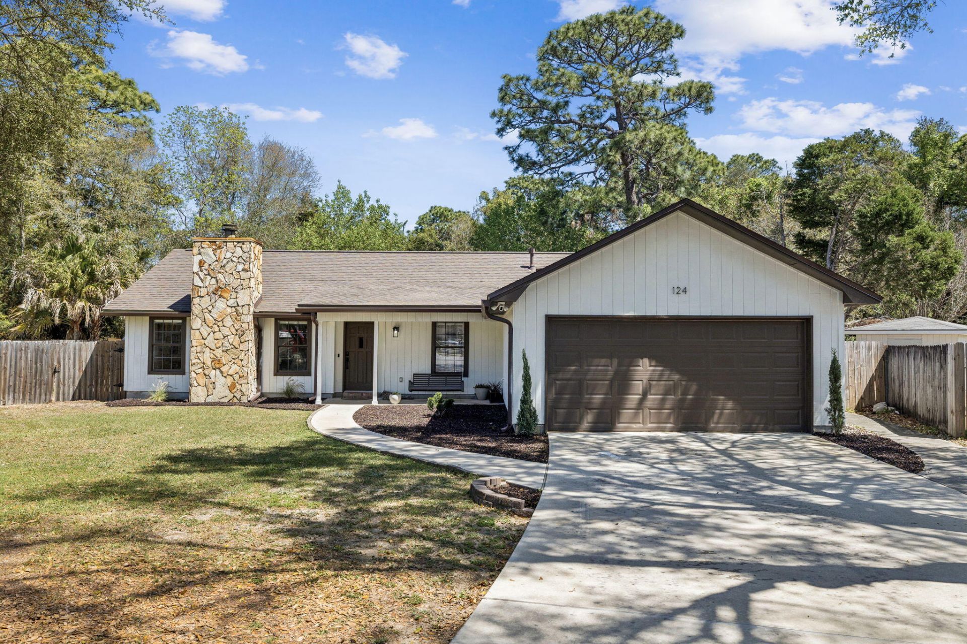 124 Meadow Woods Lane, Niceville, FL 32578 Main Photo