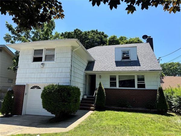 104 Phoenix Street, Hempstead, NY 11550