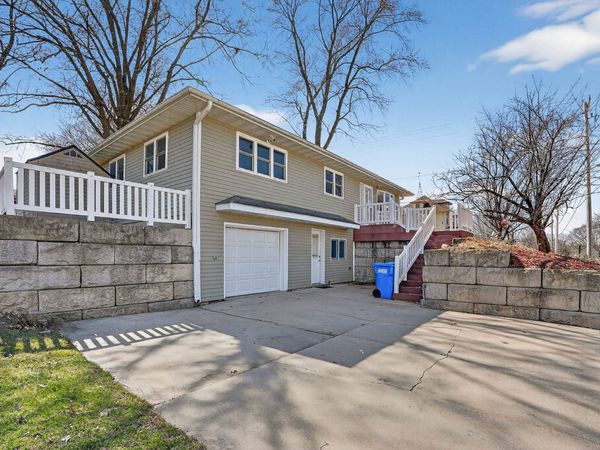 201 Lincoln Street, Denver, IA 50622