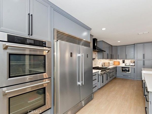 2105 Oxford Avenue, Claremont, CA 91711