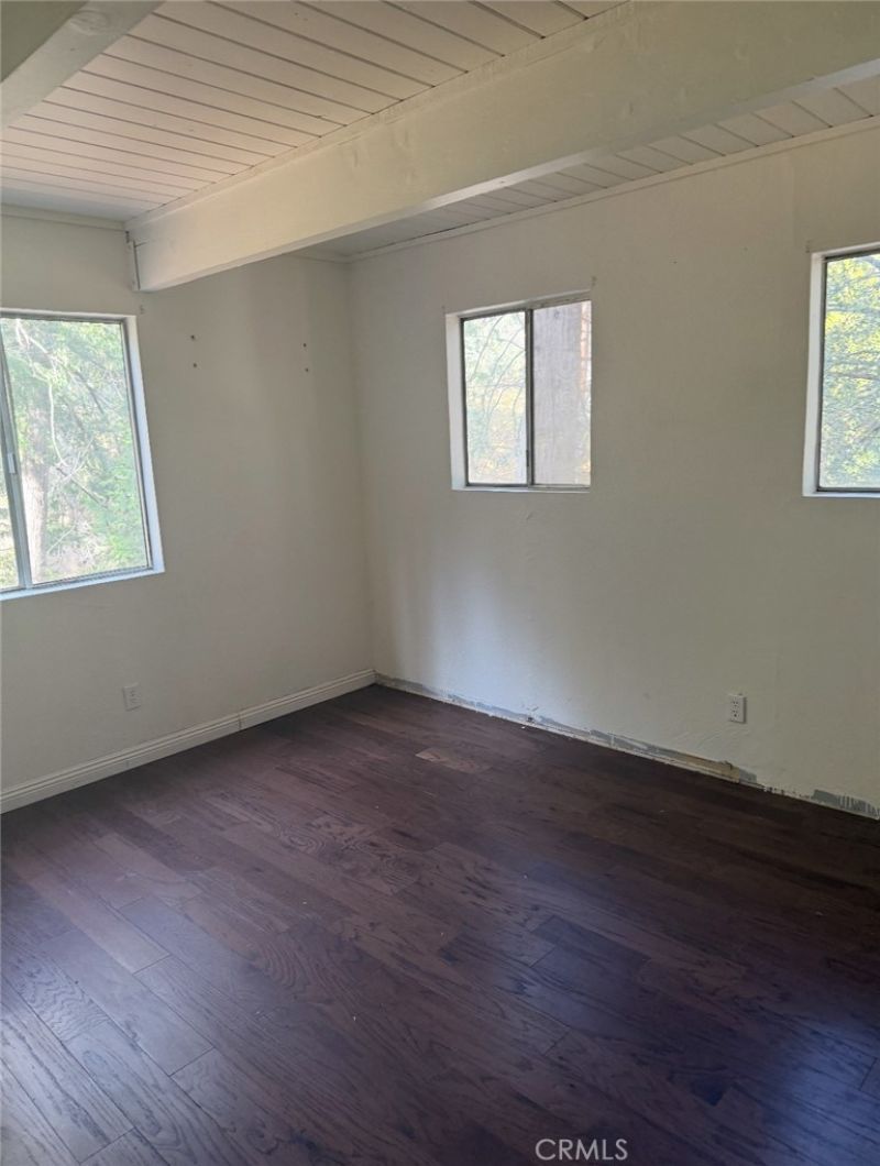 29526 Hook Creek, Cedar Glen, CA 92321 Main Photo