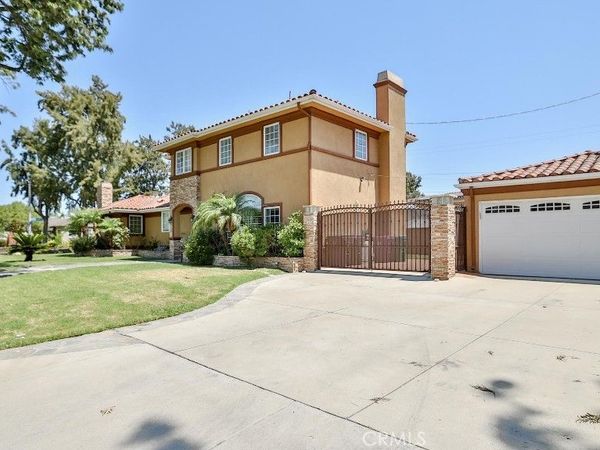 4704 E Centralia Street, Long Beach, CA 90808