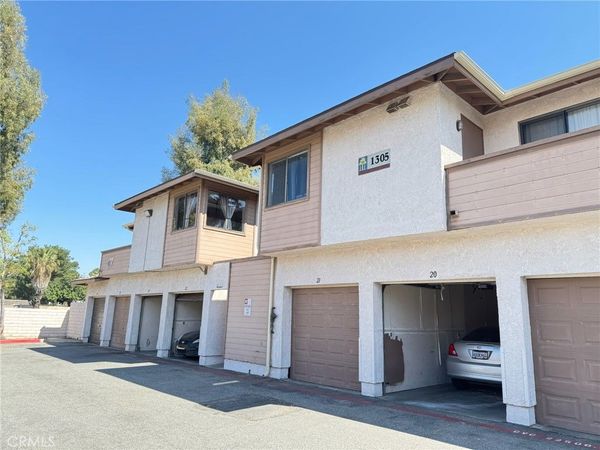 1305 Massachusetts, Unit 205, Riverside, CA 92507