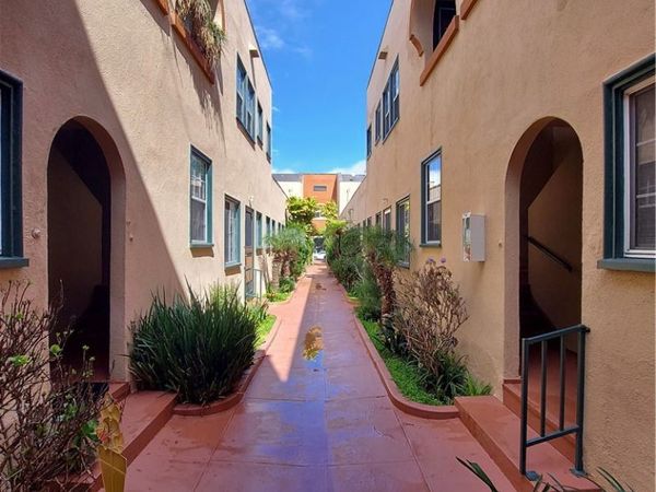 1328 E 2nd, Unit 1, Long Beach, CA 90802