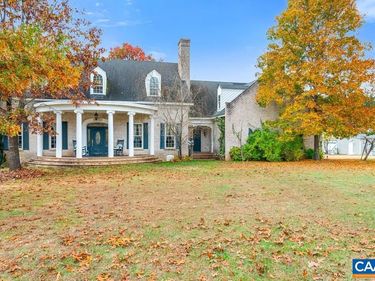 574 OLD KINGS RD , Drakes Branch, VA 23937