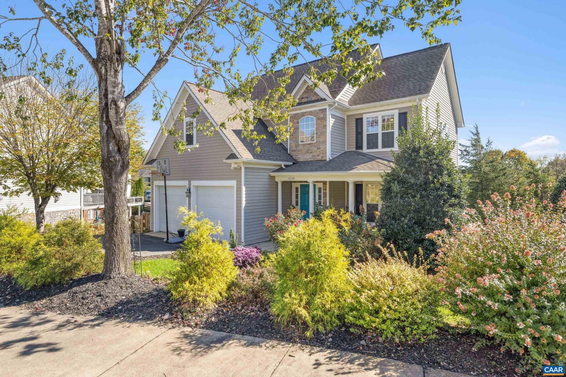 1230 Amber Ridge Rd, Charlottesville, VA 22901 Main Photo