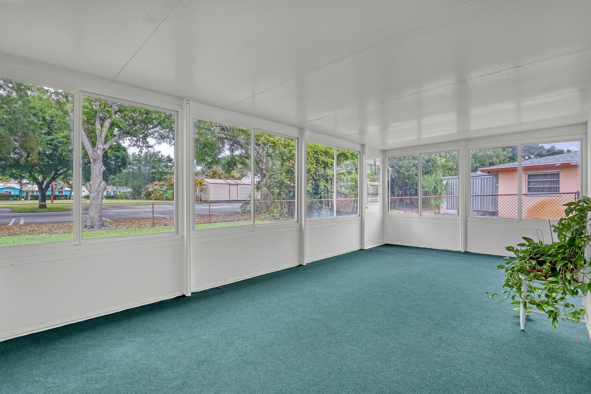 24 Pinetree Circle, Tequesta, FL 33469 Photo