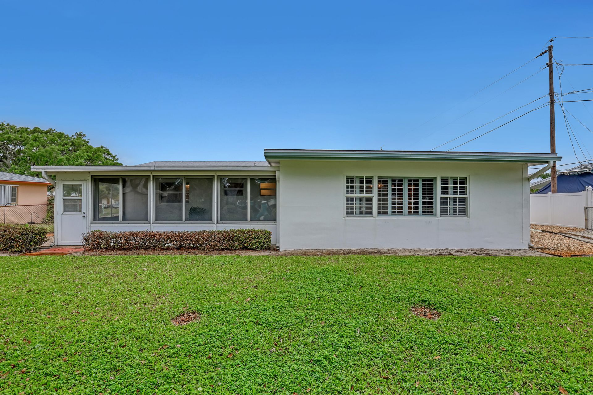 24 Pinetree Circle, Tequesta, FL 33469 Photo