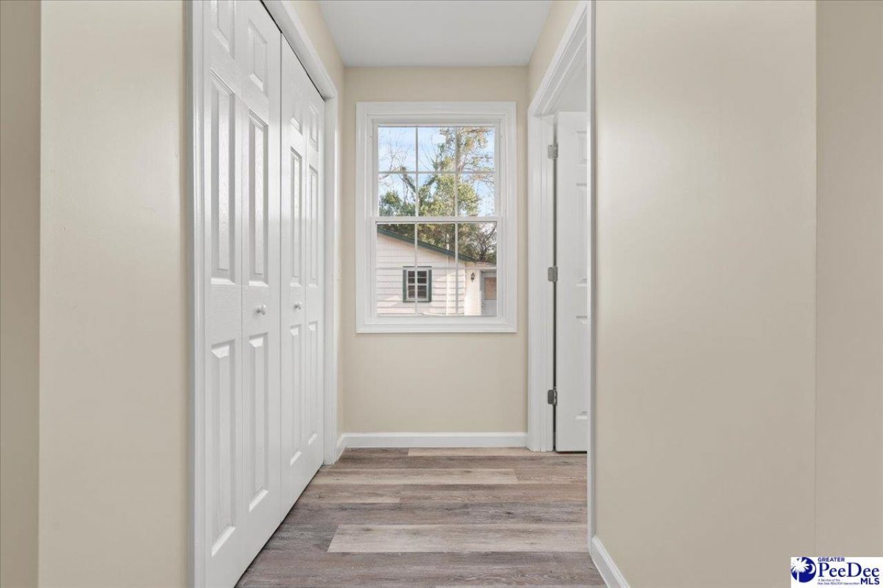 32 Roddy St Photo 17