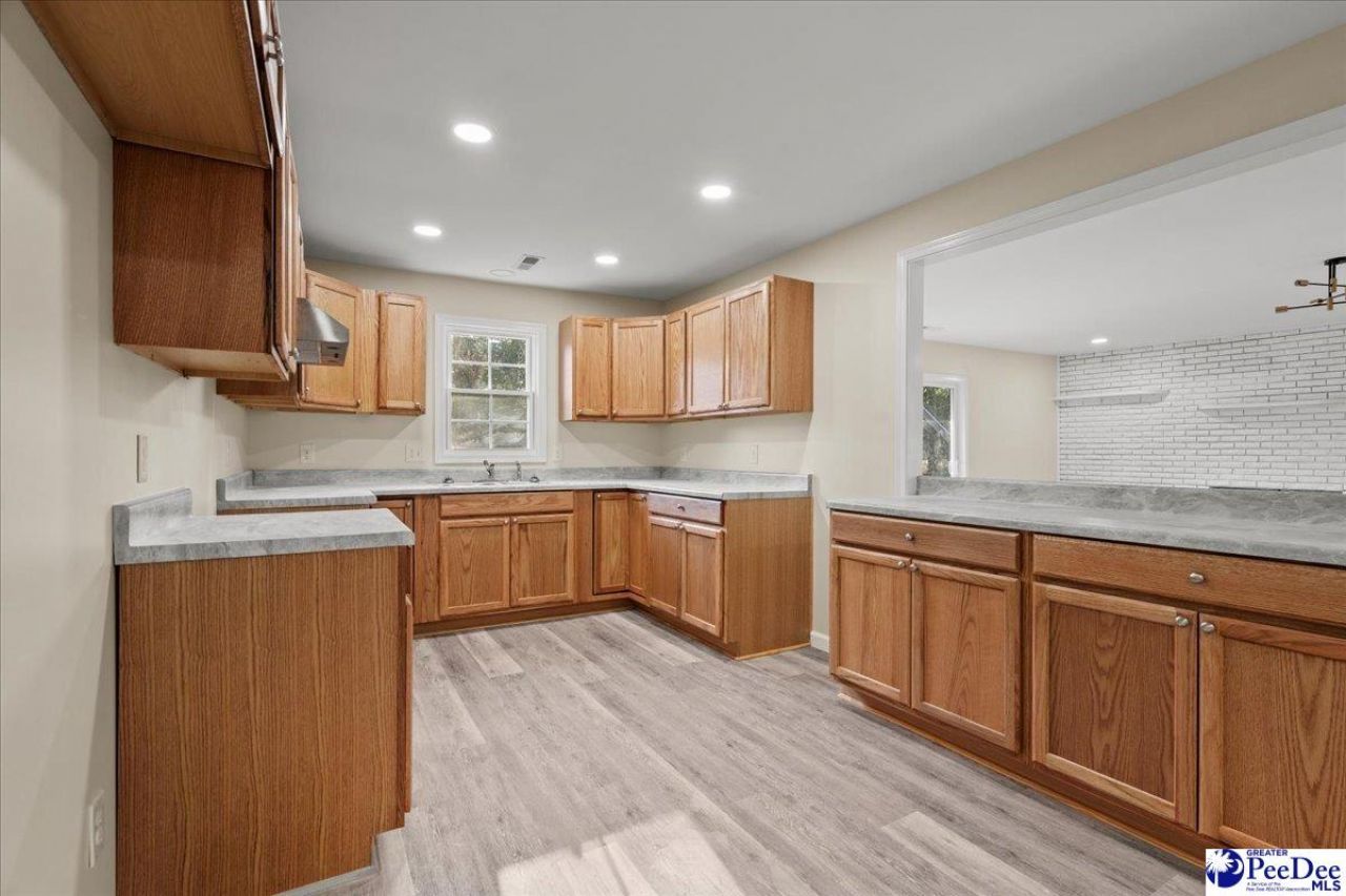 32 Roddy St Photo 25