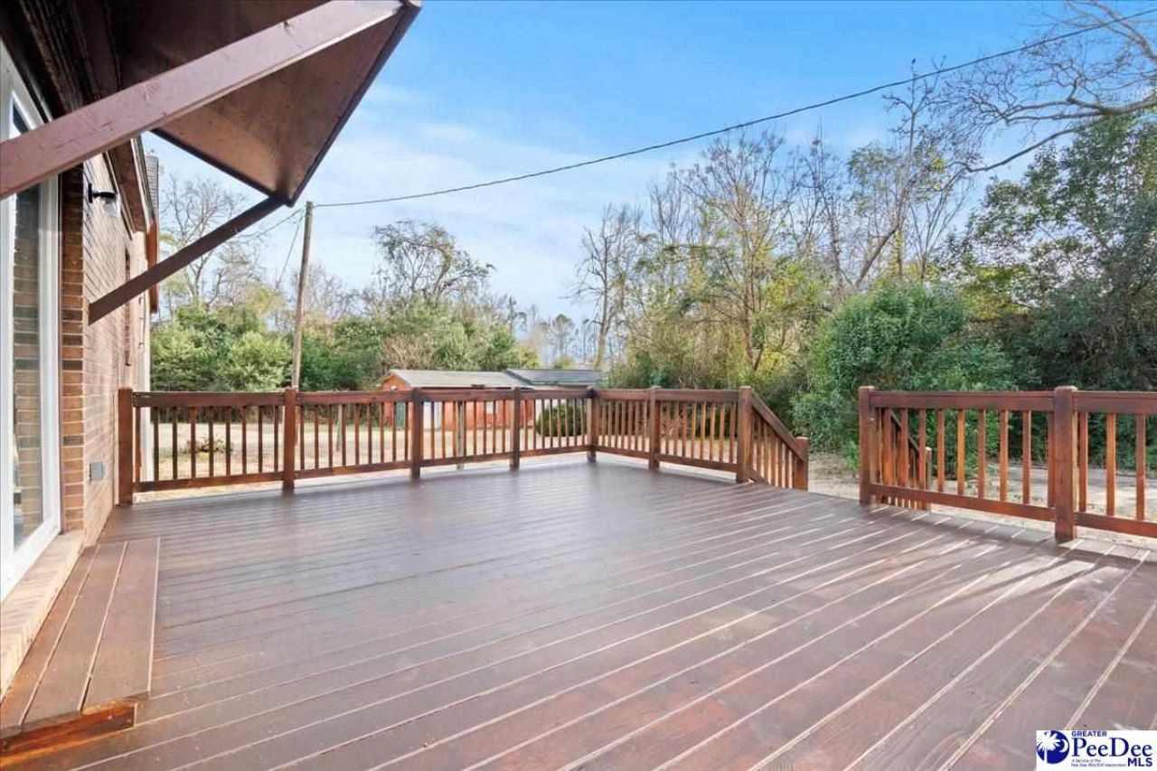 32 Roddy St Photo 31