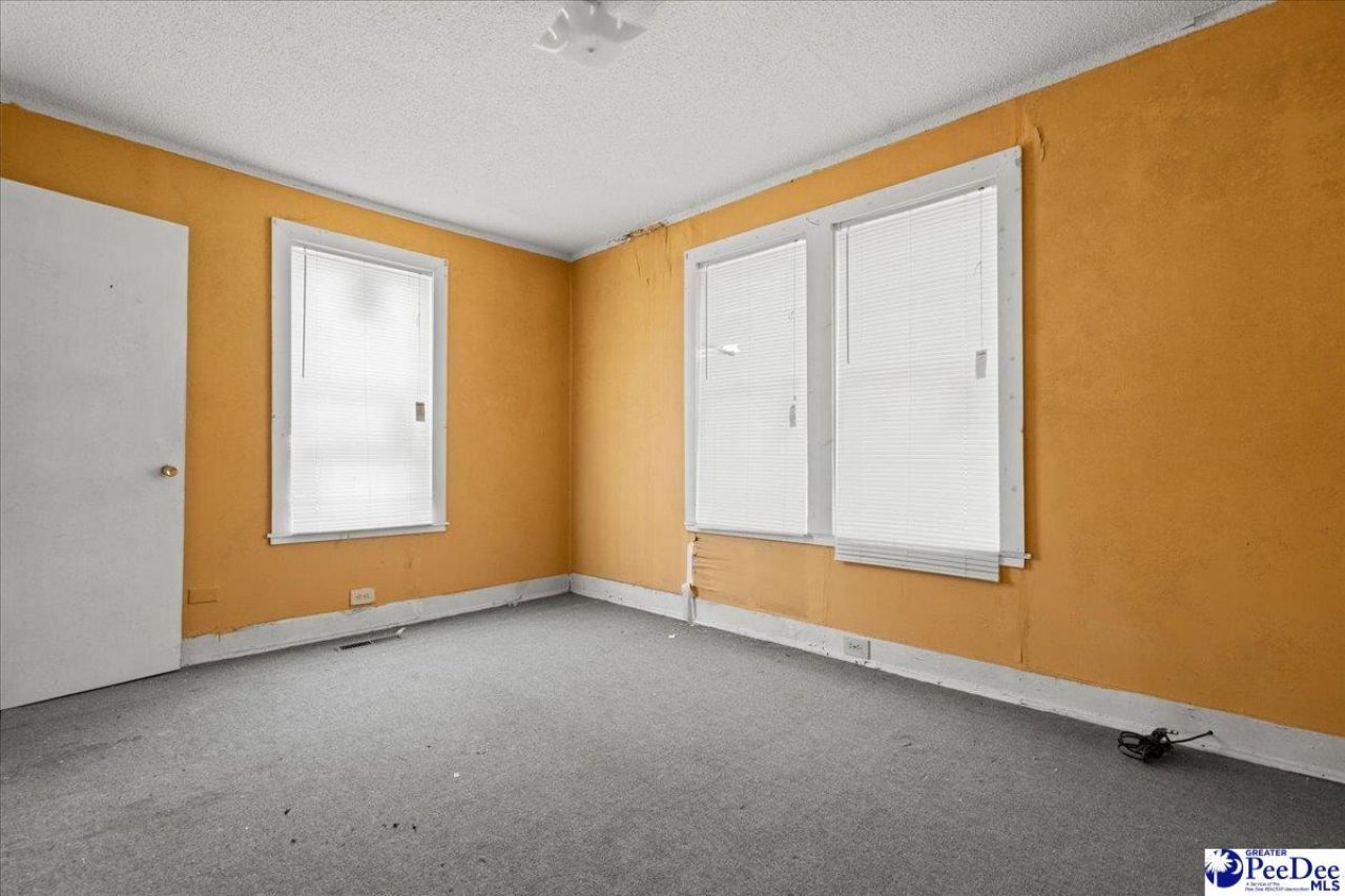 307 Madison Ave Photo 11