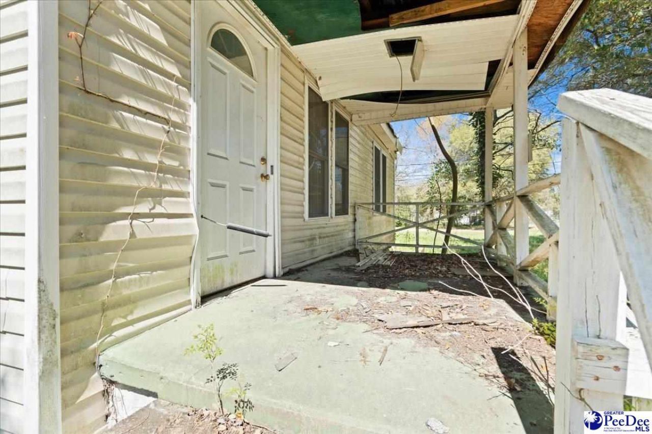 307 Madison Ave Photo 15