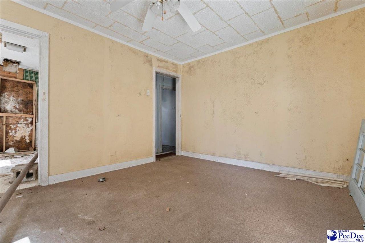 307 Madison Ave Photo 4