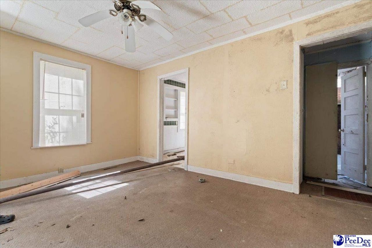 307 Madison Ave Photo 5