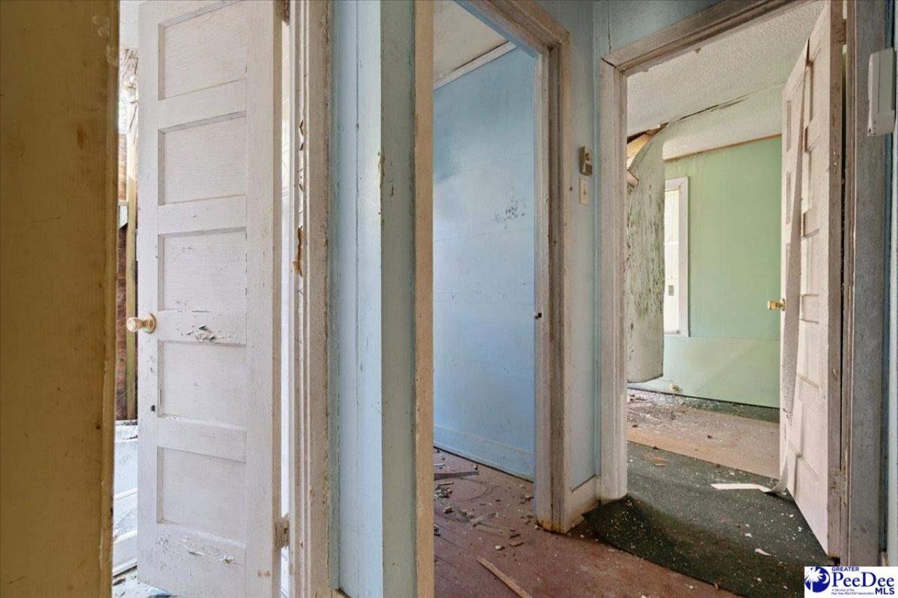 307 Madison Ave Photo 7