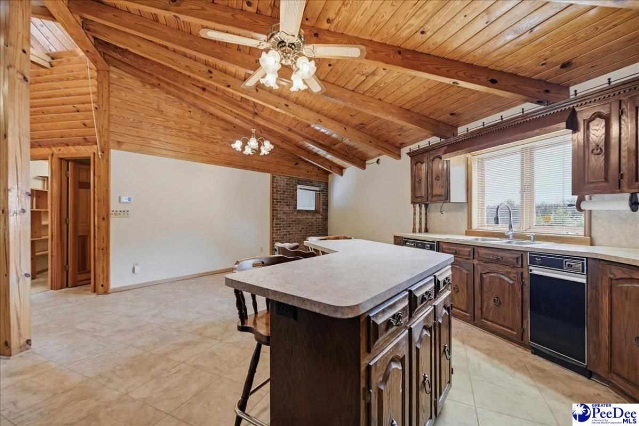 25560 Hwy 151 Photo 16