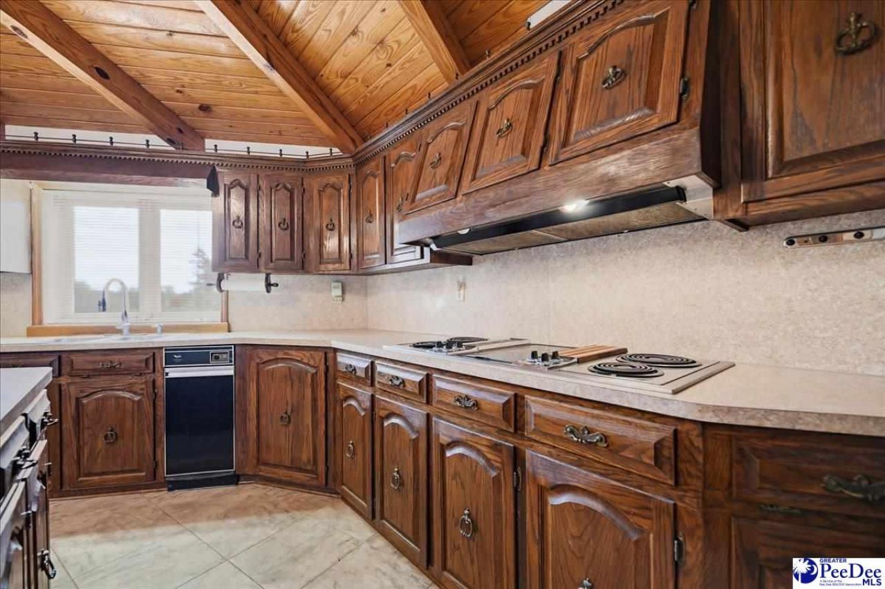 25560 Hwy 151 Photo 17