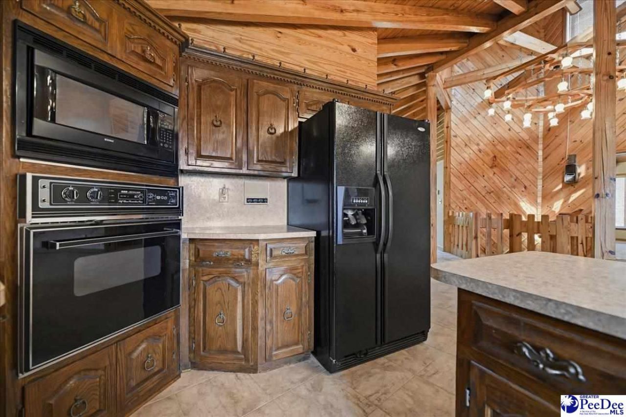 25560 Hwy 151 Photo 18