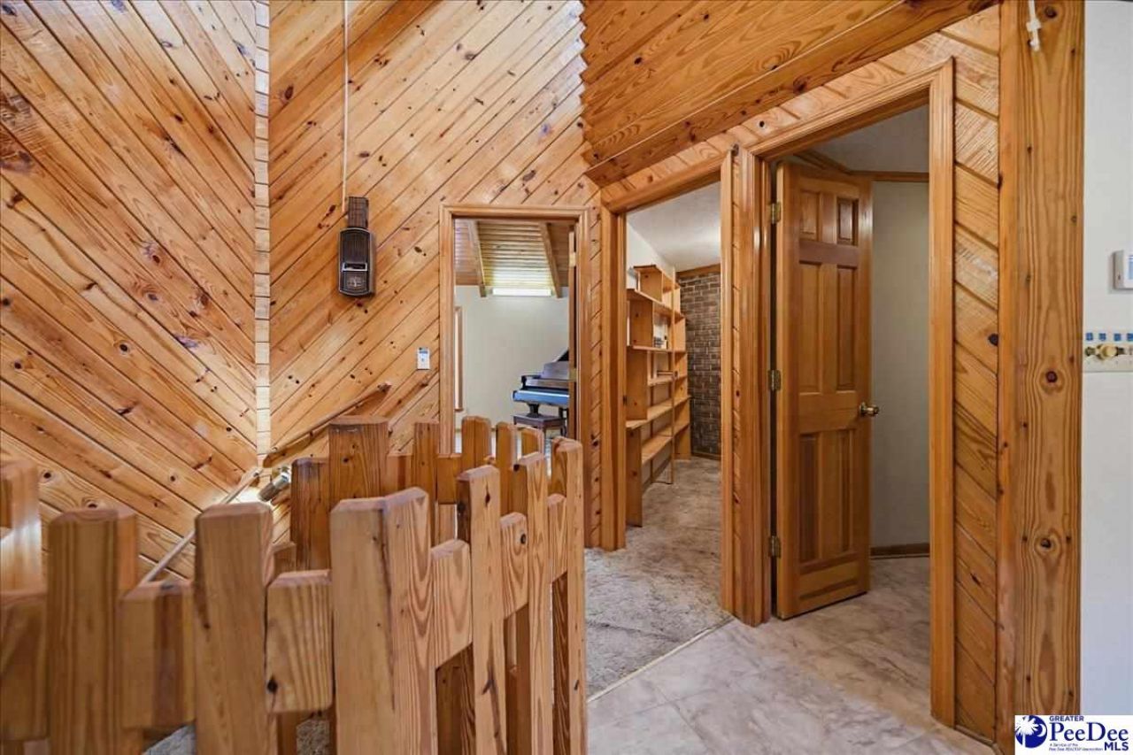 25560 Hwy 151 Photo 22