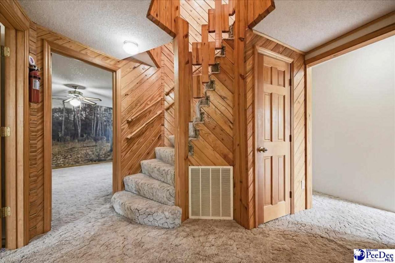 25560 Hwy 151 Photo 29