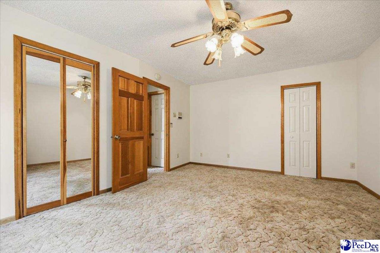 25560 Hwy 151 Photo 32