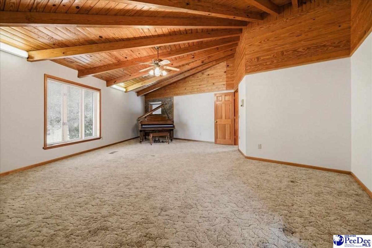 25560 Hwy 151 Photo 9