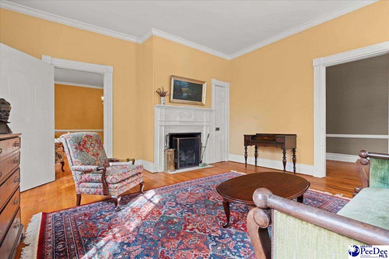 310 Kershaw St Photo 12